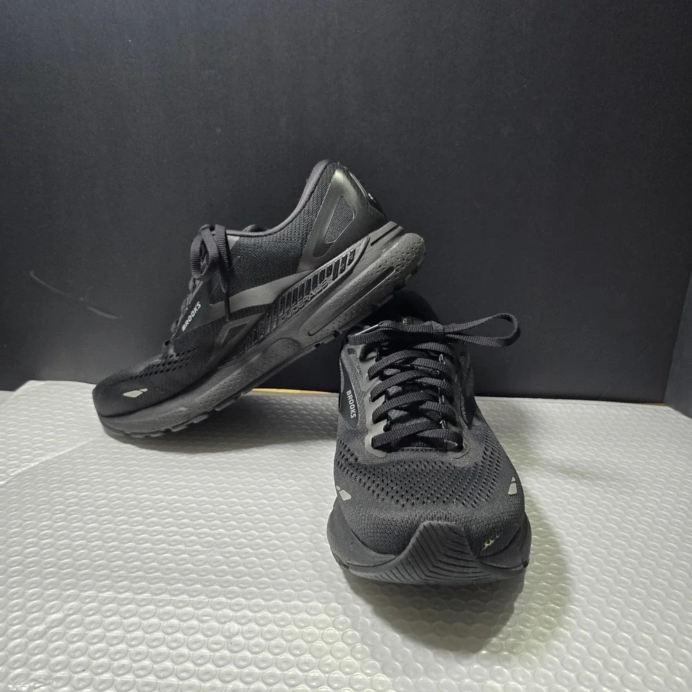 Brooks product pair